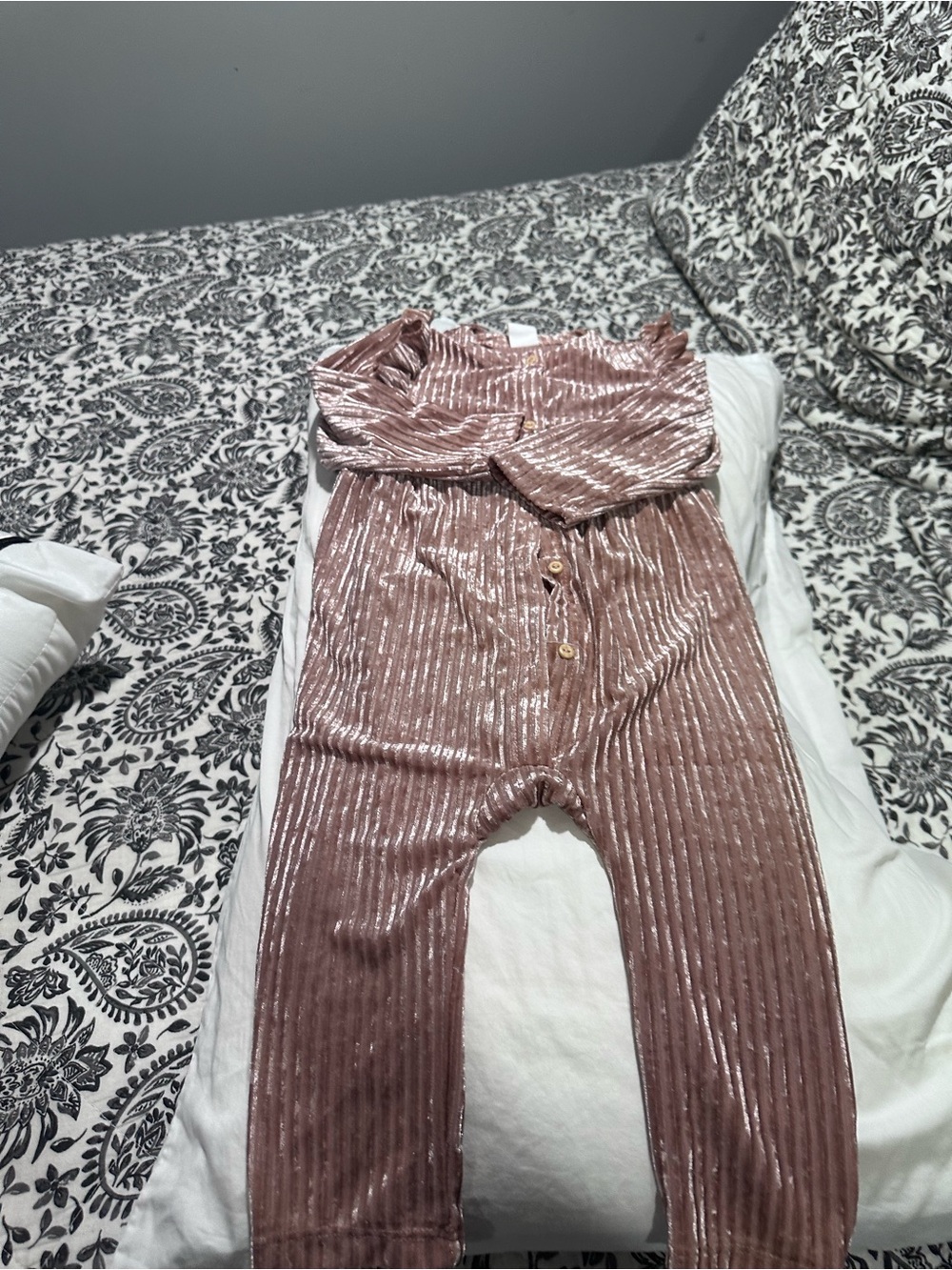 H&M Girls Size 2T pink  Ruffle Romper
